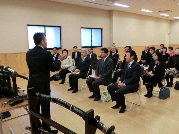 s-H310123歌舞伎振興議連視察  (1)